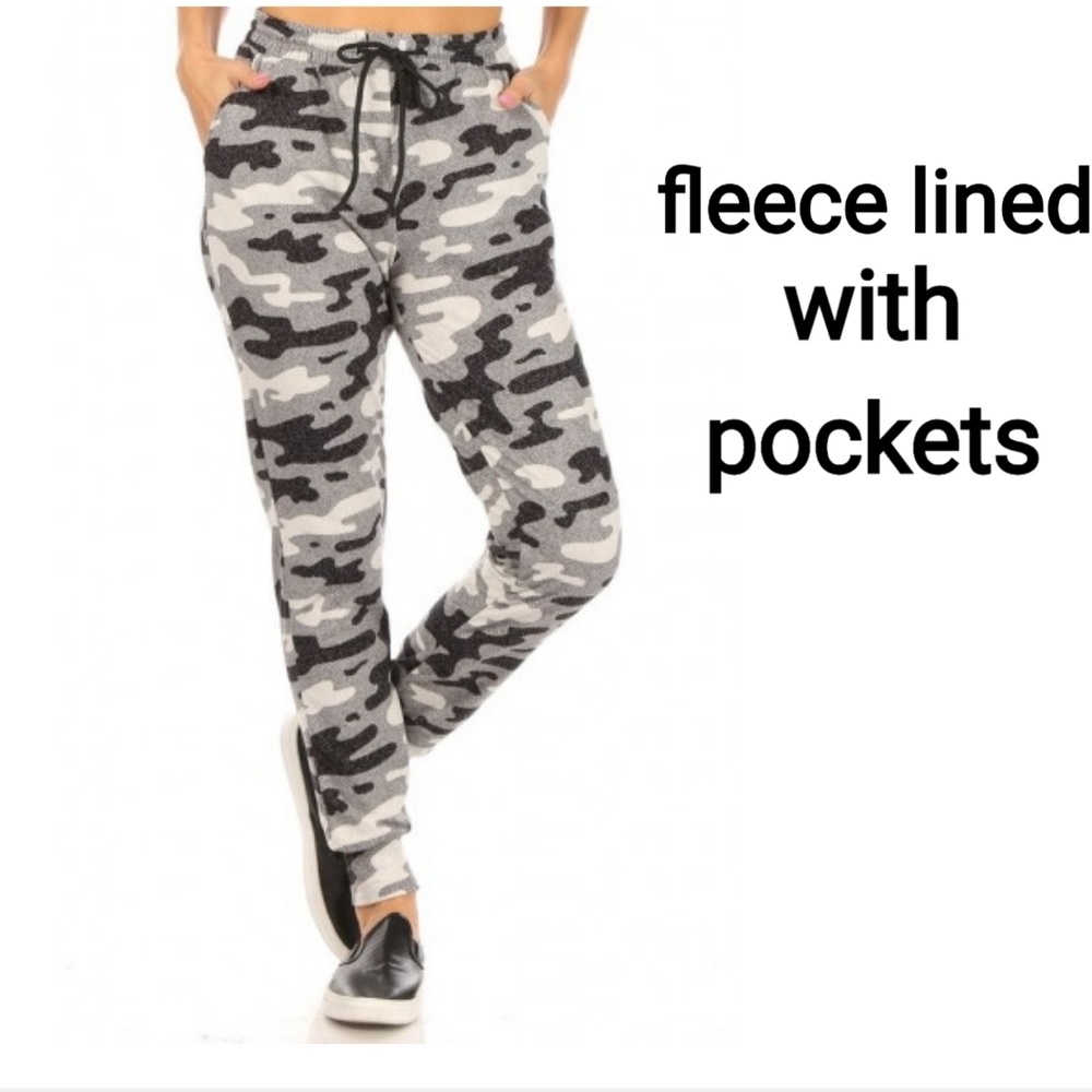 Soft Brushed Fleece Lined Joggers Sweatpants with pockets